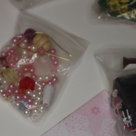 DIY Miniature Kit for a Dreamy Pink Bedroom - Picture 8 of 11